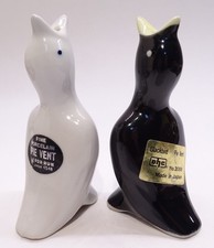 2 Pie Bird Funnel Vents – Black & White Knobler – made in Japan with stickers