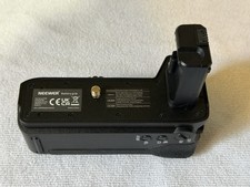 NEEWER -Camera Vertical Battery Grip Hand Holder For Sony A7II A7M2 A7R2 A7S2