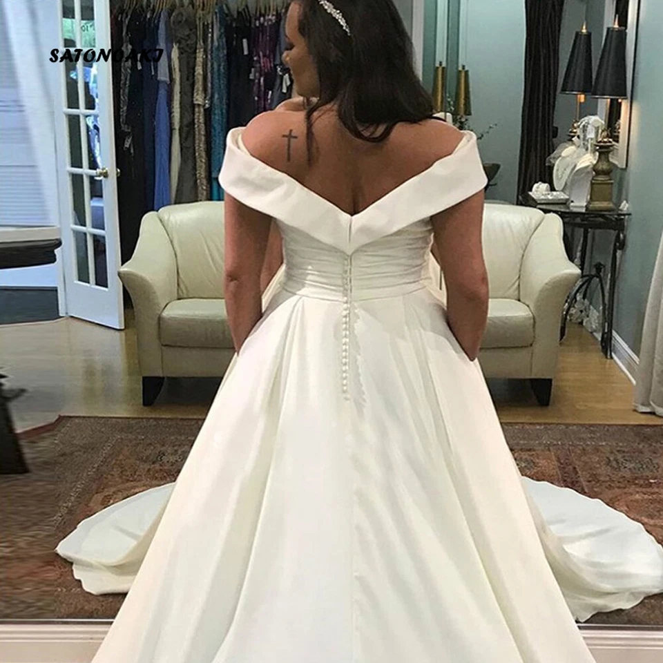 Vestidos de novia con hombros descubiertos cuello en V y bolsillos vestidos de novia capilla talla grande Foto 3 de 4