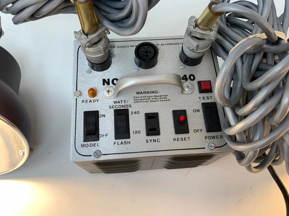 Novatron 240 Lighting Kit 2 Lights Tested and Working Free Ship - Image 2 of 4