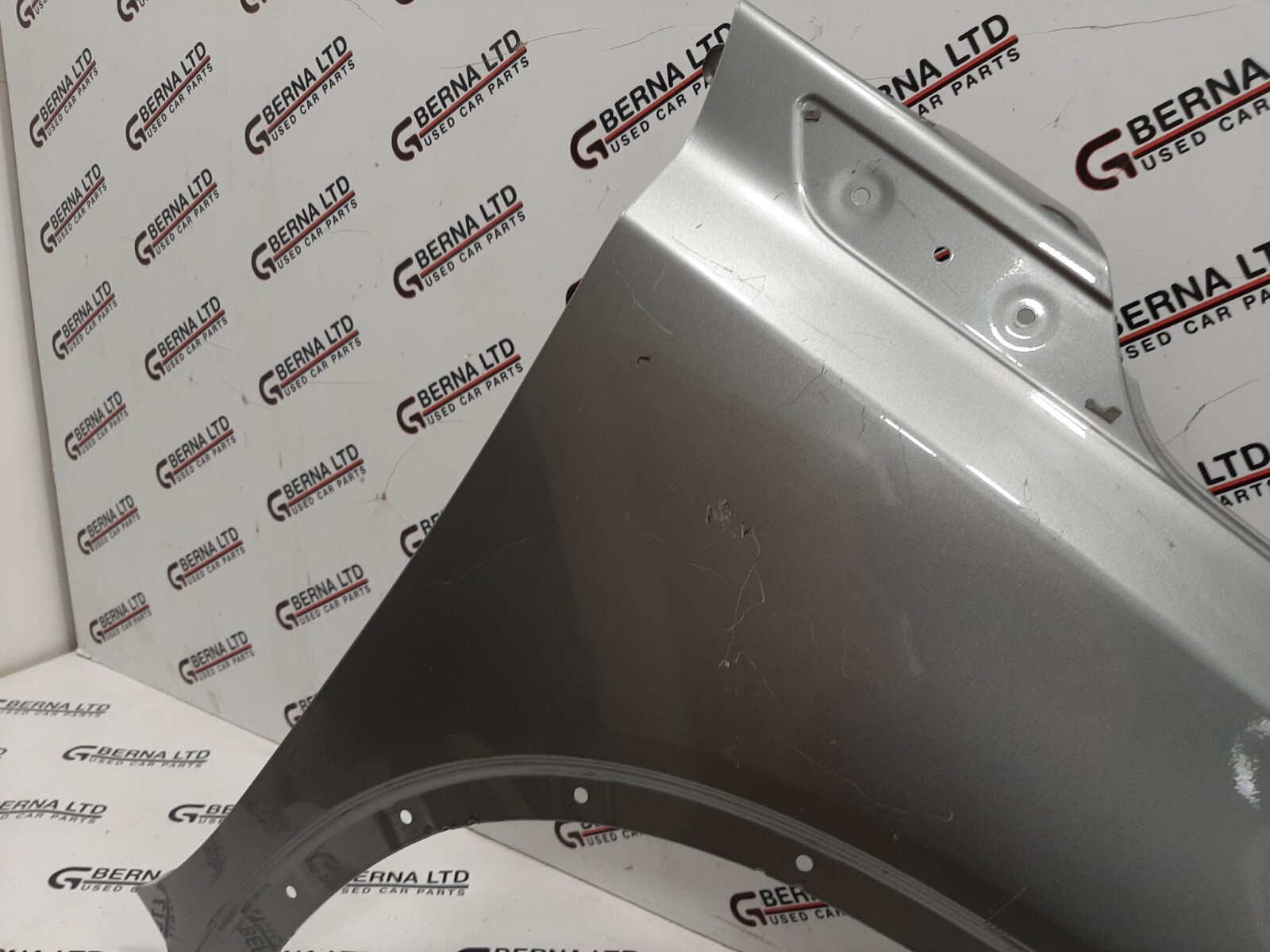 GENUINE SUZUKI VITARA MK4 20152023 O/S FRONT RIGHT DRIVER SIDE WING