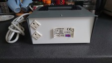 Tacima SC5577 3000VA Step-Down Autotransformer UK to USA 240V-110V - Light Use