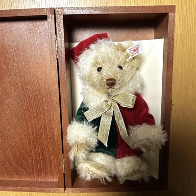 シュタイフ　テディベアSteiff Little Santa 2002 s-l400.jpg