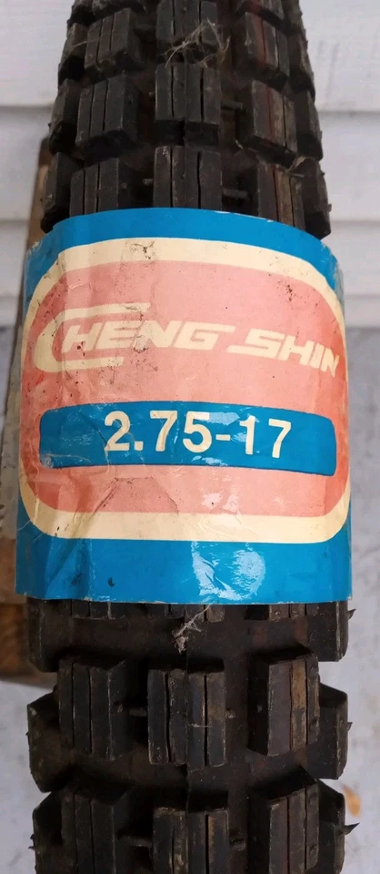 Neumático Cheng Shin 2.75-17 Duel Sport Enduro Vintage Nuevo de Lote Antiguo LEER DESCRIPCIÓN A CONTINUACIÓN Foto 2 de 4