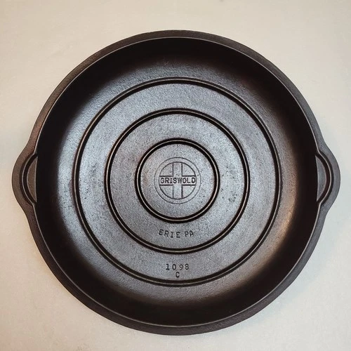 VINTAGE GRISWOLD ERIE, PA. NO. 8 CAST IRON SKILLET LID COVER 1098 C