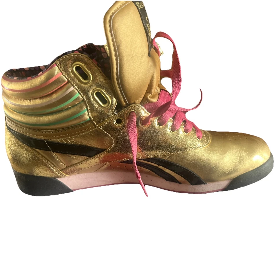 Zapatillas altas metálicas para mujer Reebok Free Stay Hi Gol talla 9 con caja Foto 3 de 4