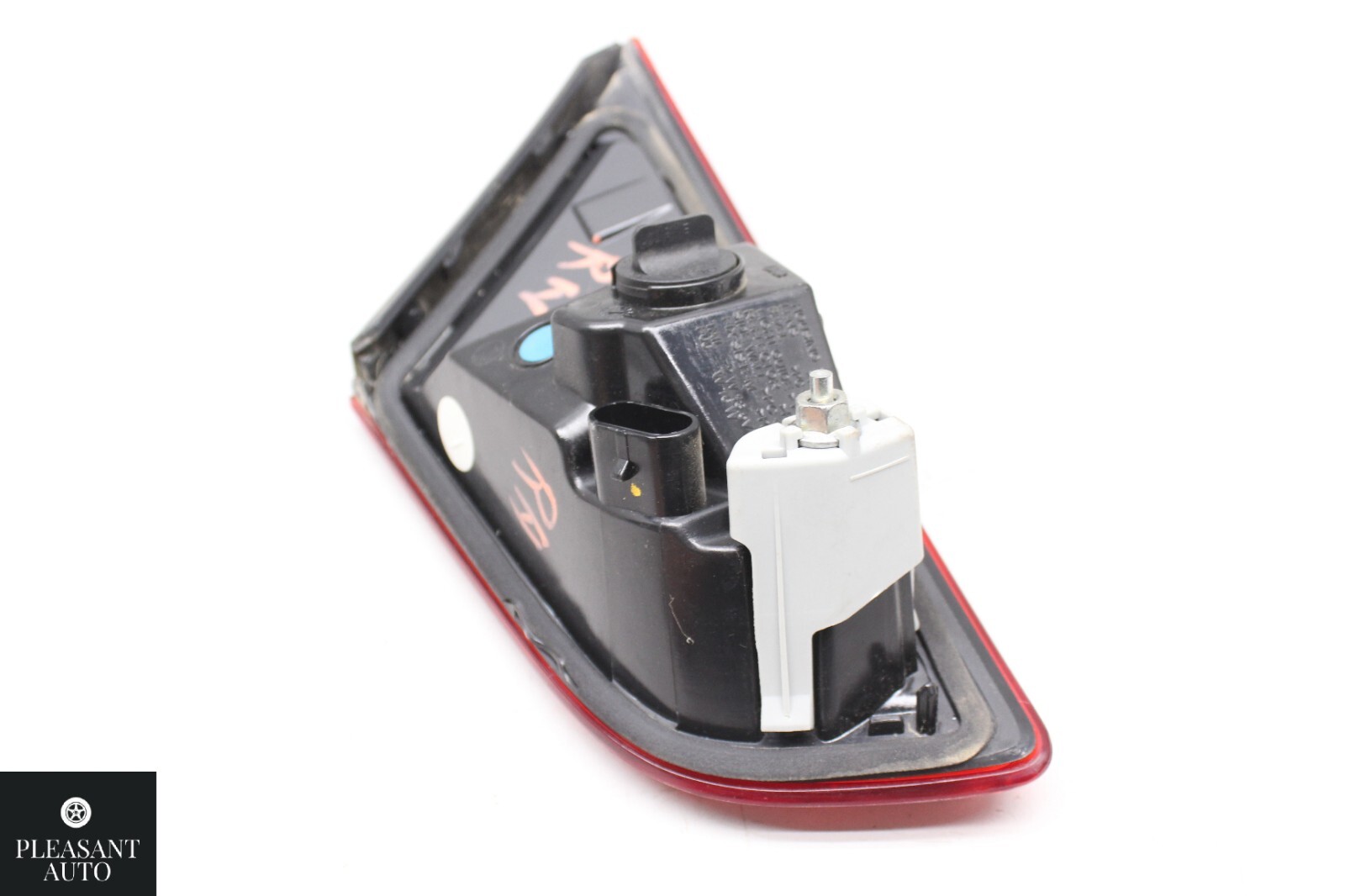 MASERATI GHIBLI REAR RIGHT SIDE INNER TAILLIGHT LIGHT LAMP OEM 2014 - 2020