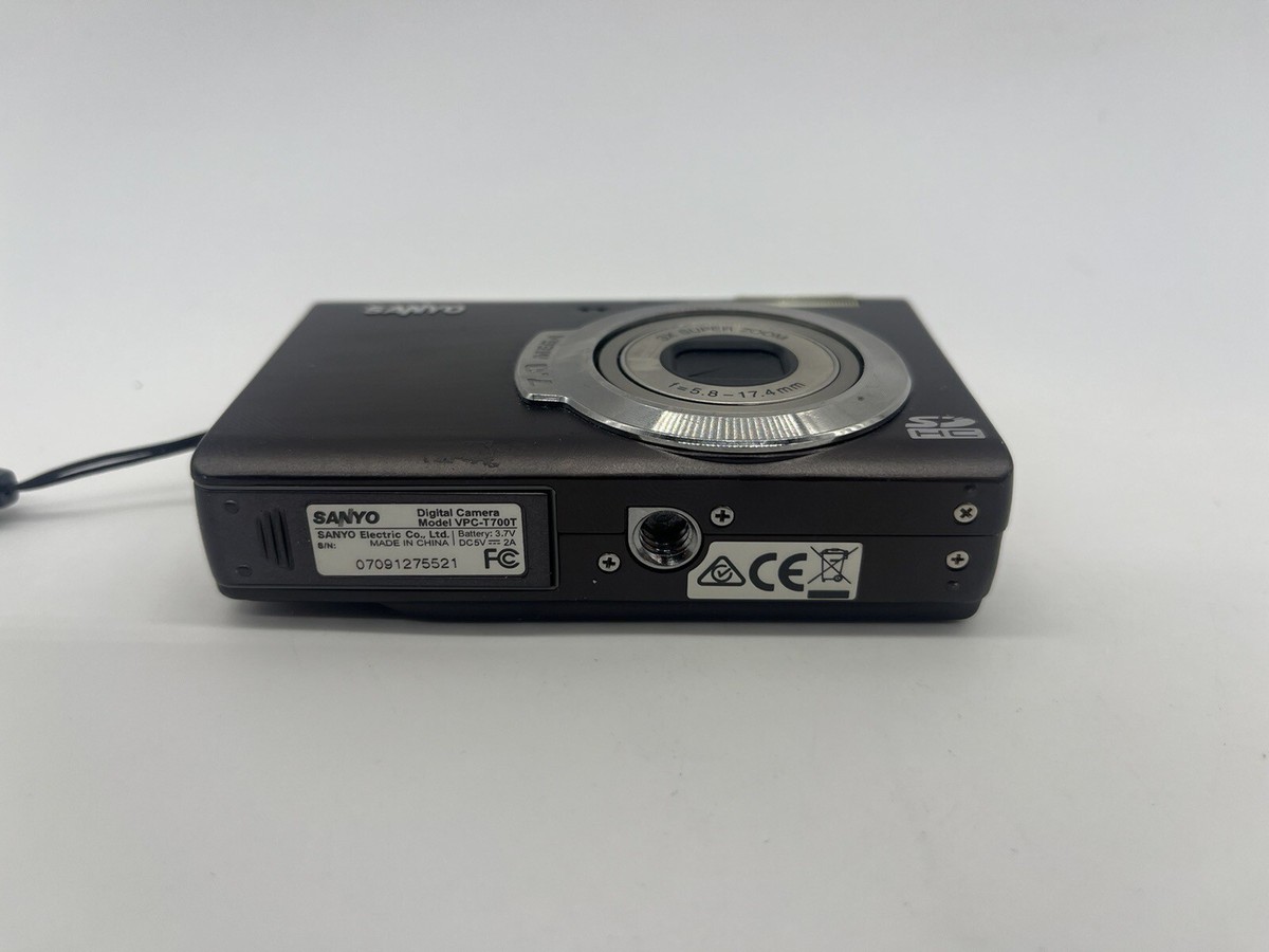 Sanyo VPC-T700 7.0MP Compact Digital Camera With Battery No Sanyo VPC-T700 7.0MP Compact Digital Camera With Battery No