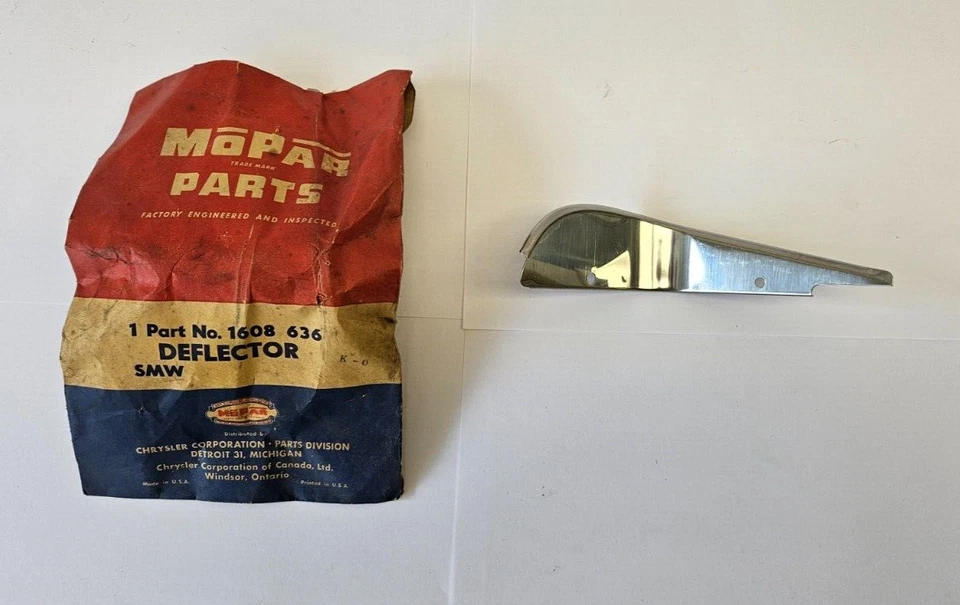Dodge Plymouth 1955-1956 ala de ventilación derecha deflector de lluvia 1608636 nuevo en stock Foto 3 de 4