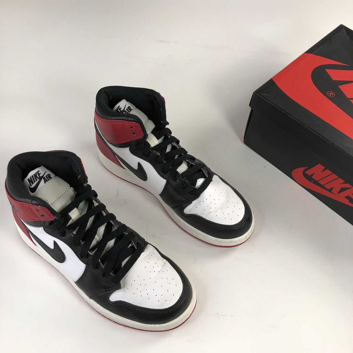 Nike Air Jordan Retro 1 Black Toe High OG GS Youth Size 6y Used