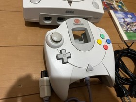 Sega Dreamcast Console Bundle HKT-3000 Japanese Version + 2 Games 1021