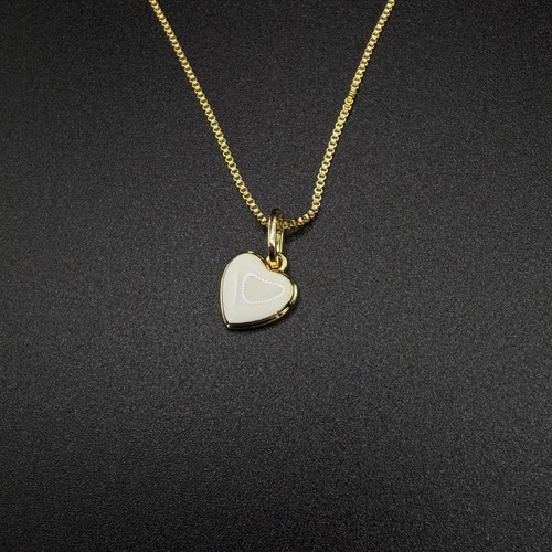 EVRY Jewels Gold with White Heart Charm Necklace NEW - Picture 2 of 4
