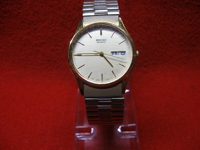 VINTAGE CLASSIC MEN'S DRESS WATCH BY SEIKO = WORKING WELL - NEW BATTERY