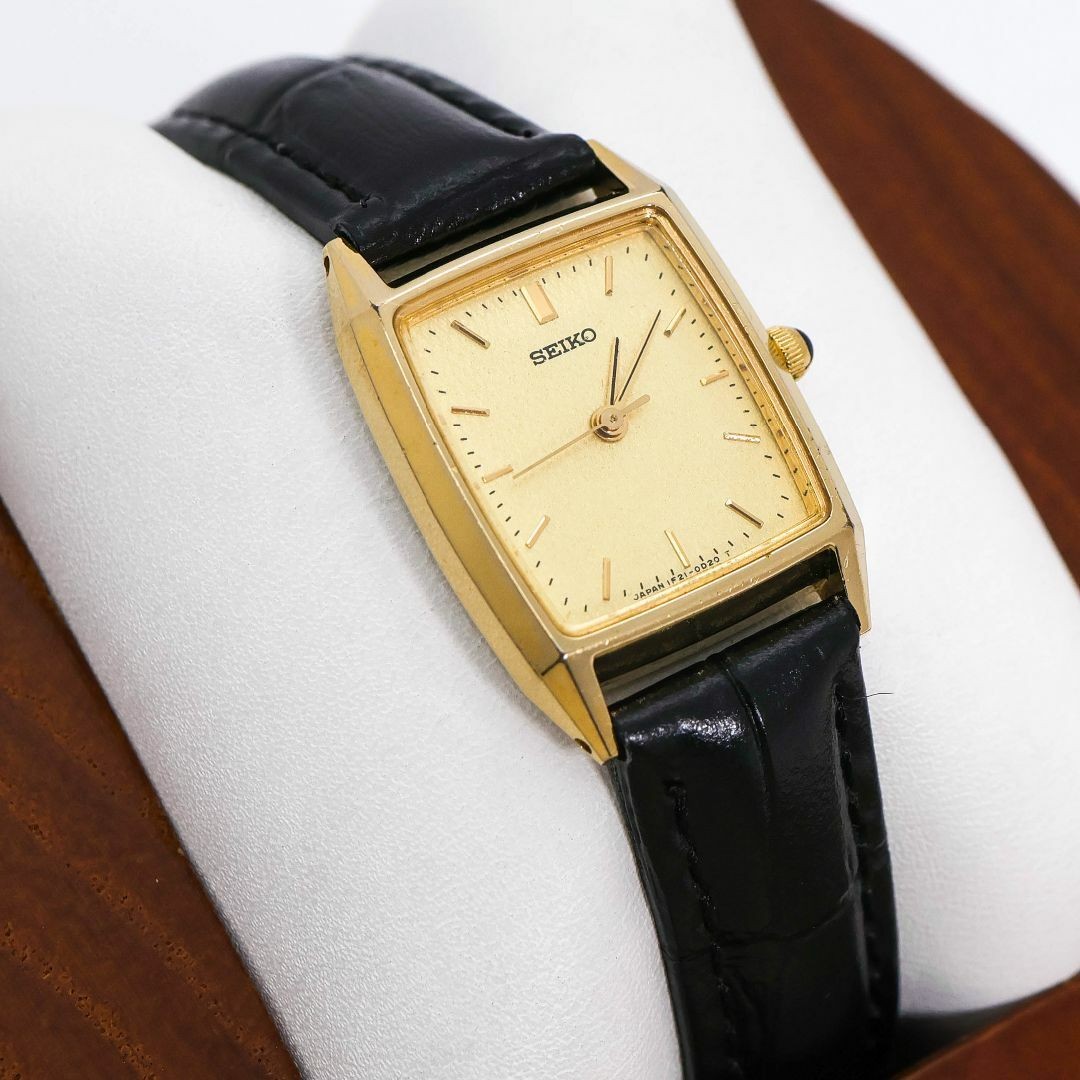 稼働 SEIKO 腕時計 スクエア ゴールド レザーベルト 新品電池 374 稼働】セイコー 腕時計 スクエア ゴールド 電池新品 - メルカリ