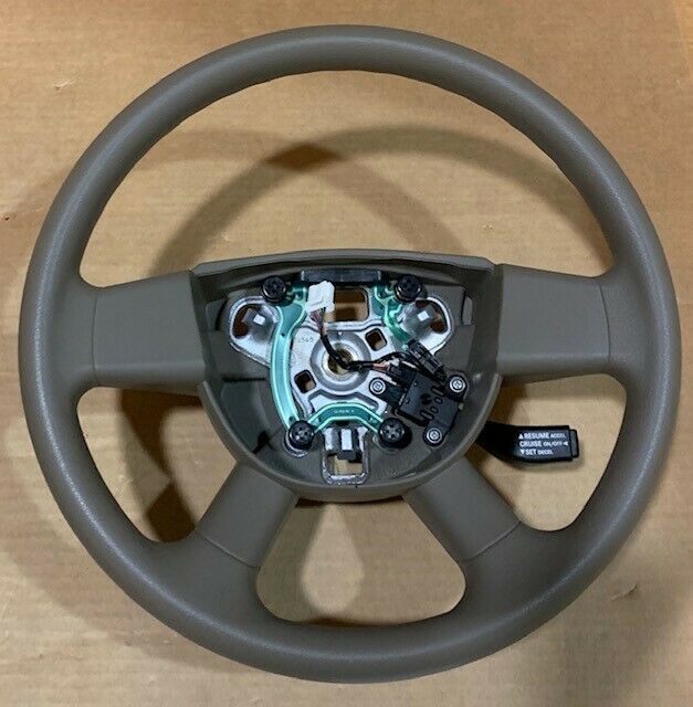 *NOS 1011 Dodge Nitro & 0811 Jeep Liberty Steering Wheel 82211431