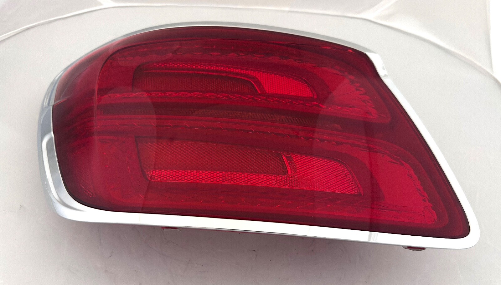 2020 2021 2022 BENTLEY FLYING SPUR LEFT LED TAIL LIGHT OEM CHROME 3SE.945.095