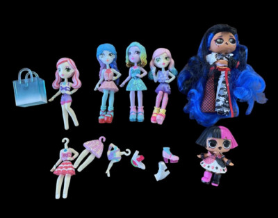 Off the Hook BFFs Doll Lot Four Dolls + 2 + Random Assesories.