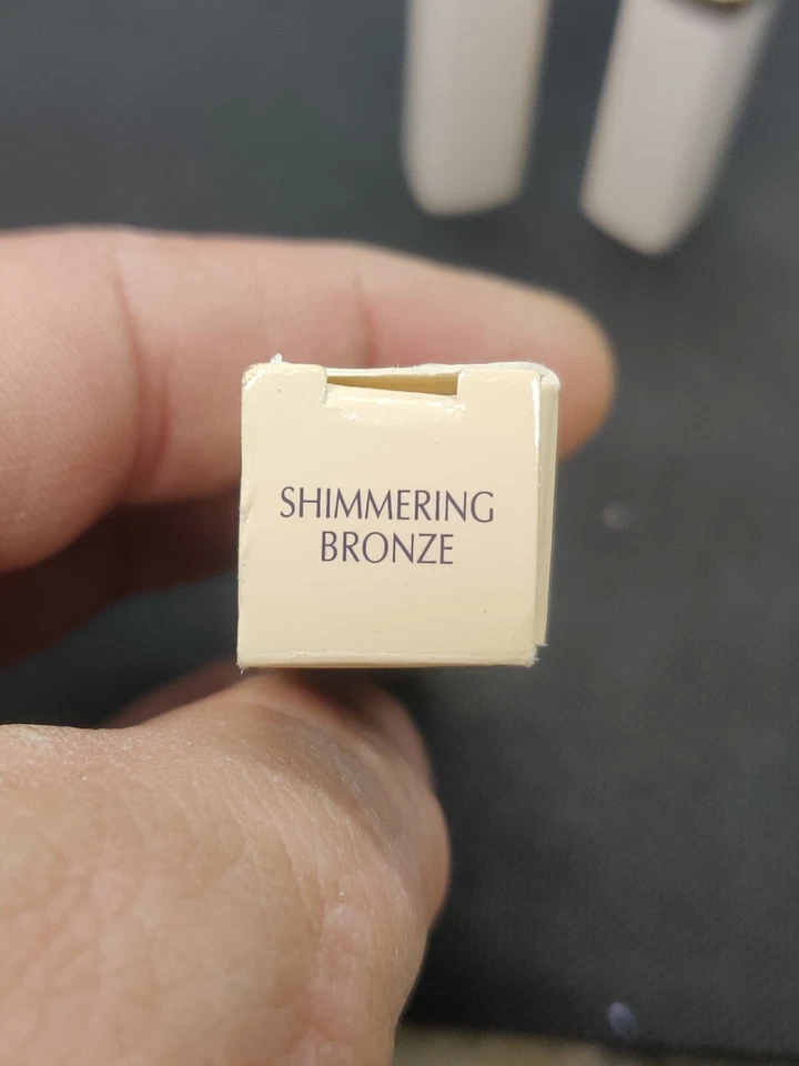 AVON Truly Translucent Gloss Stick - Shimmering Bronze - SPF12 NOS - Image 2 of 3