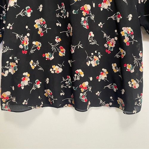 Blusa Top MADEWELL Seda con Muescas Volantes Puño en Lanzamiento de Clavel Floral XS Negra - Imagen 7 de 12