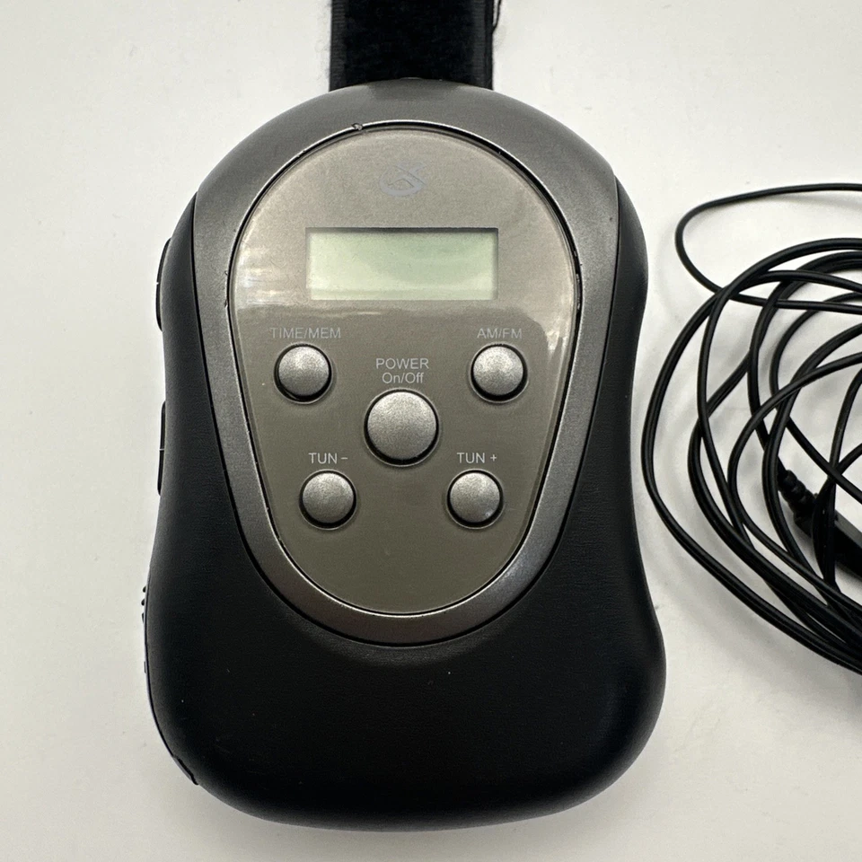 GPX Portable Armband Digital AM/FM Radio, Black/Silver, R300S - Image 2 of 4