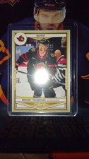 carte de hockey upper deck 2024-2025 o-pee-chee glossy gold brady tkachuk og-2