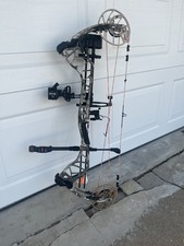 Bear Divergent eco Compound Bow