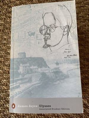 JAMES JOYCE - ULYSSES Penguin Classics Silver spine Annotated Student Edition VG