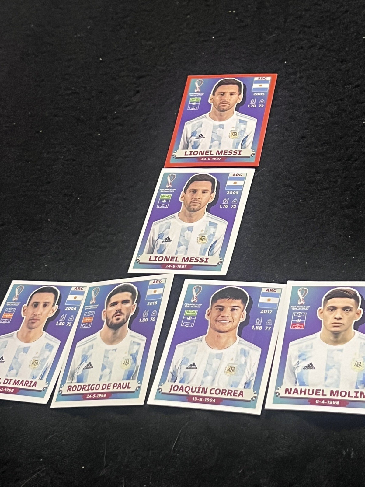 ARG20 Lionel Messi Panini FIFA World Cup Qatar 2022 RED PARALLEL Sticker +