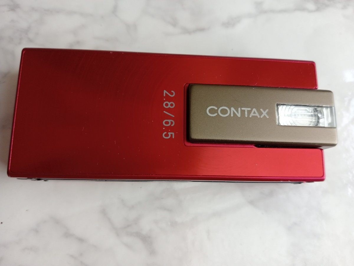 CONTAX i4R Compact Digital Camera Red Carl Zeiss w/Case, CD-ROM