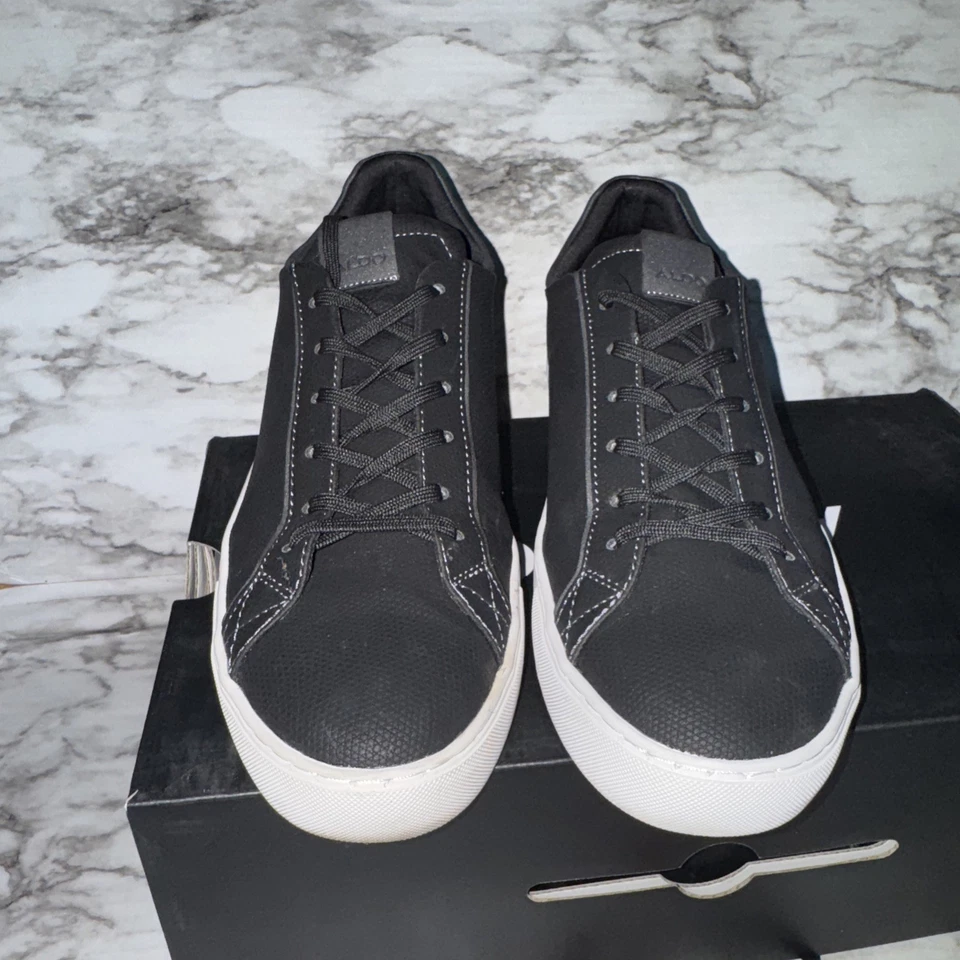 Aldo Men's Armanti Sneakers Size 10 Black White Classy Dressy Shoes - Image 2 of 4