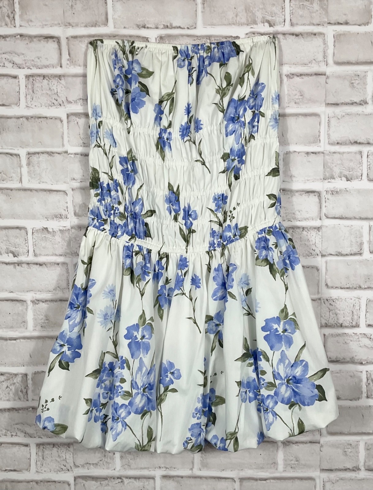 Hollister Dress Womens Sz M Tall Ivory Blue Floral Ruched Lined Shorts Strapless