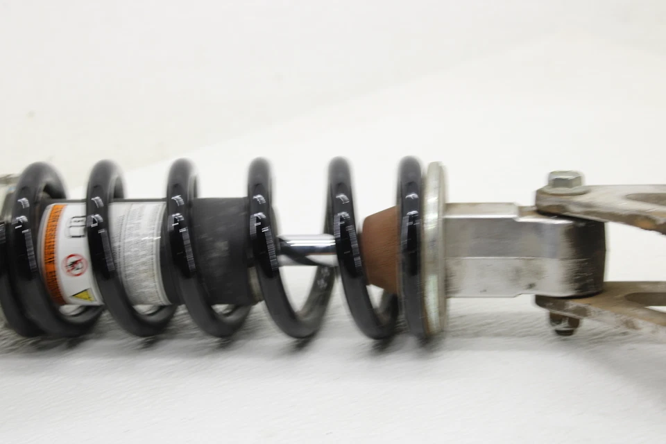 Amortiguador trasero 11-22 Suzuki GSXR750 Foto 3 de 4