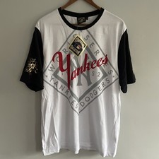 cooperstown collection yankees Vs Dodgers Tshirt Brand New Large