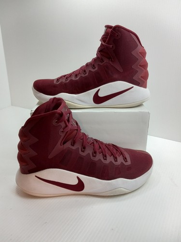 nike hyperdunk maroon