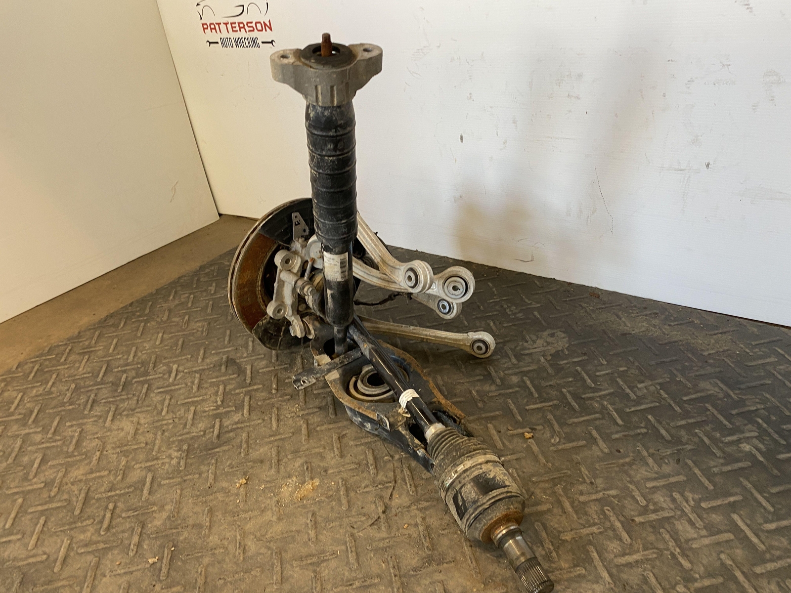 14-17 MASERATI GHIBLI REAR DRIVER LEFT KNUCKLE/AXLE SHAFT STRUT CONTROL ARMS