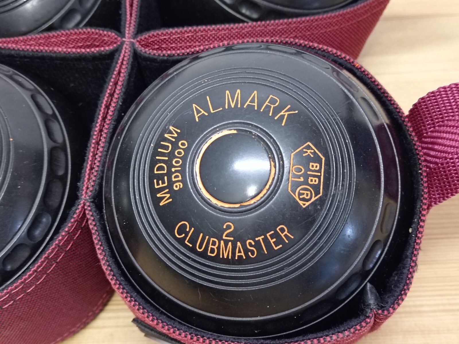 Almark Clubmaster Black Lawn Bowls Size 2M Set of 4 Used Condition eBay