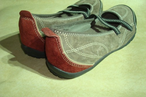 Privo Women's Leather Gray / Burgundy Mary Jane Casual Slip On Flats Size 6M - Picture 7 of 8