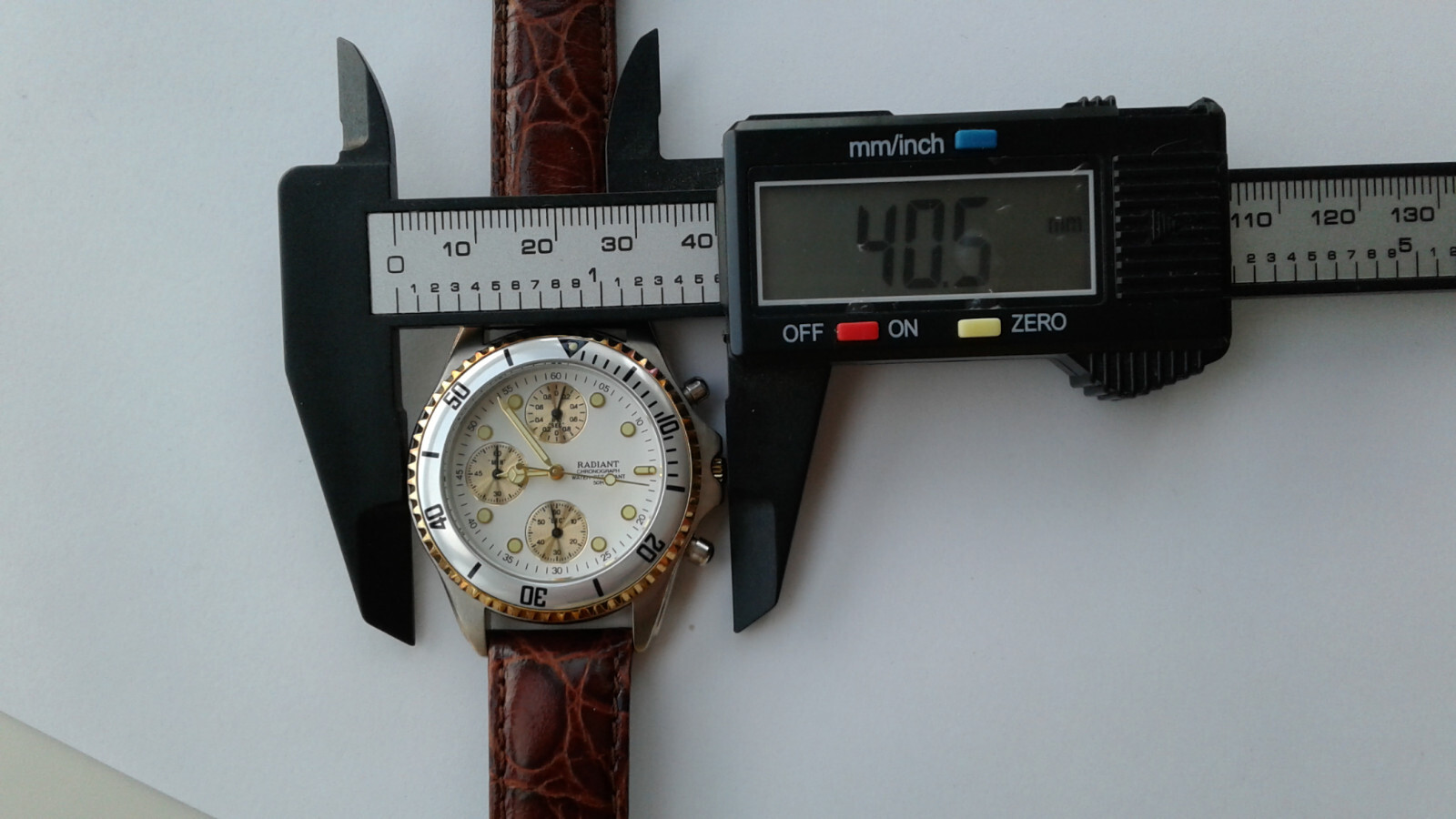 Montre Chronographe Vintage Radiant TF 539G-AD VD55 - NOS - Homme - Années 90 - Japon