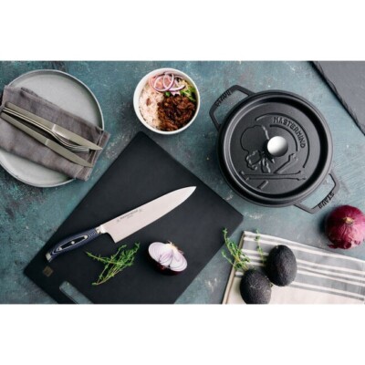 新品未開封STAUB MASTERMINDココット22cm ブラック STAUB x MASTERMIND Cocotte 22cm Japan Exclusive 2.6L Enameled Pot