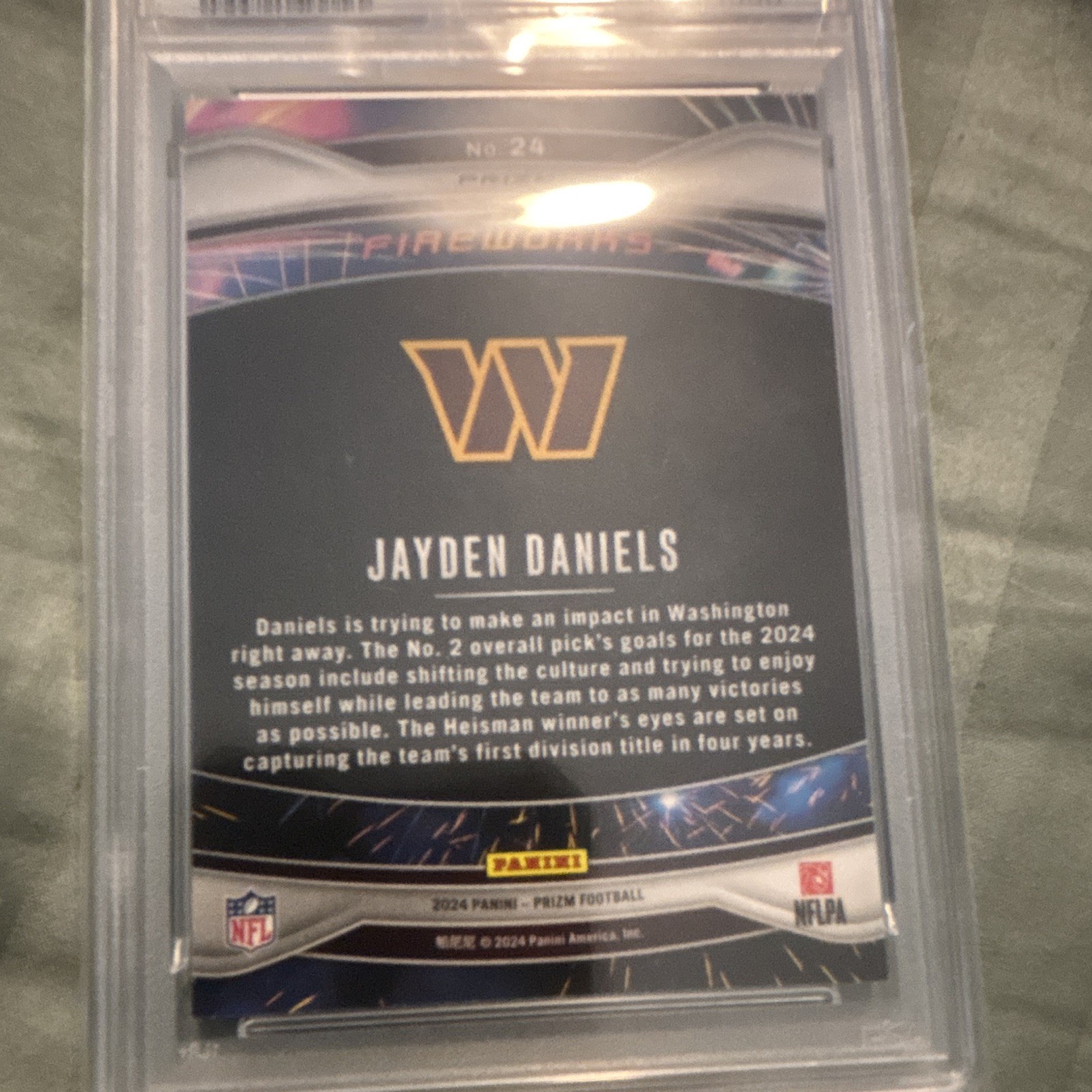 Panini 2024 Prizm Fireworks Jayden Daniels RC Green Prizm #24 PSA 10 view 3