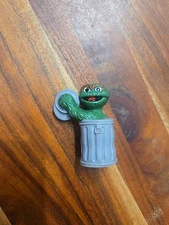 1982 CTW Oscar The Grouch Vinyl Figure Muppets Inc 2.5 inch Figurine Toy Vintage