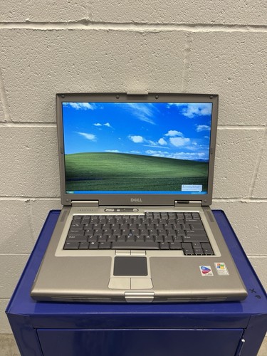 Dell Latitude D810 (1.86GHz/1.0GB/40GB/DVD) Windows XP Laptop ATI X300 Parallel