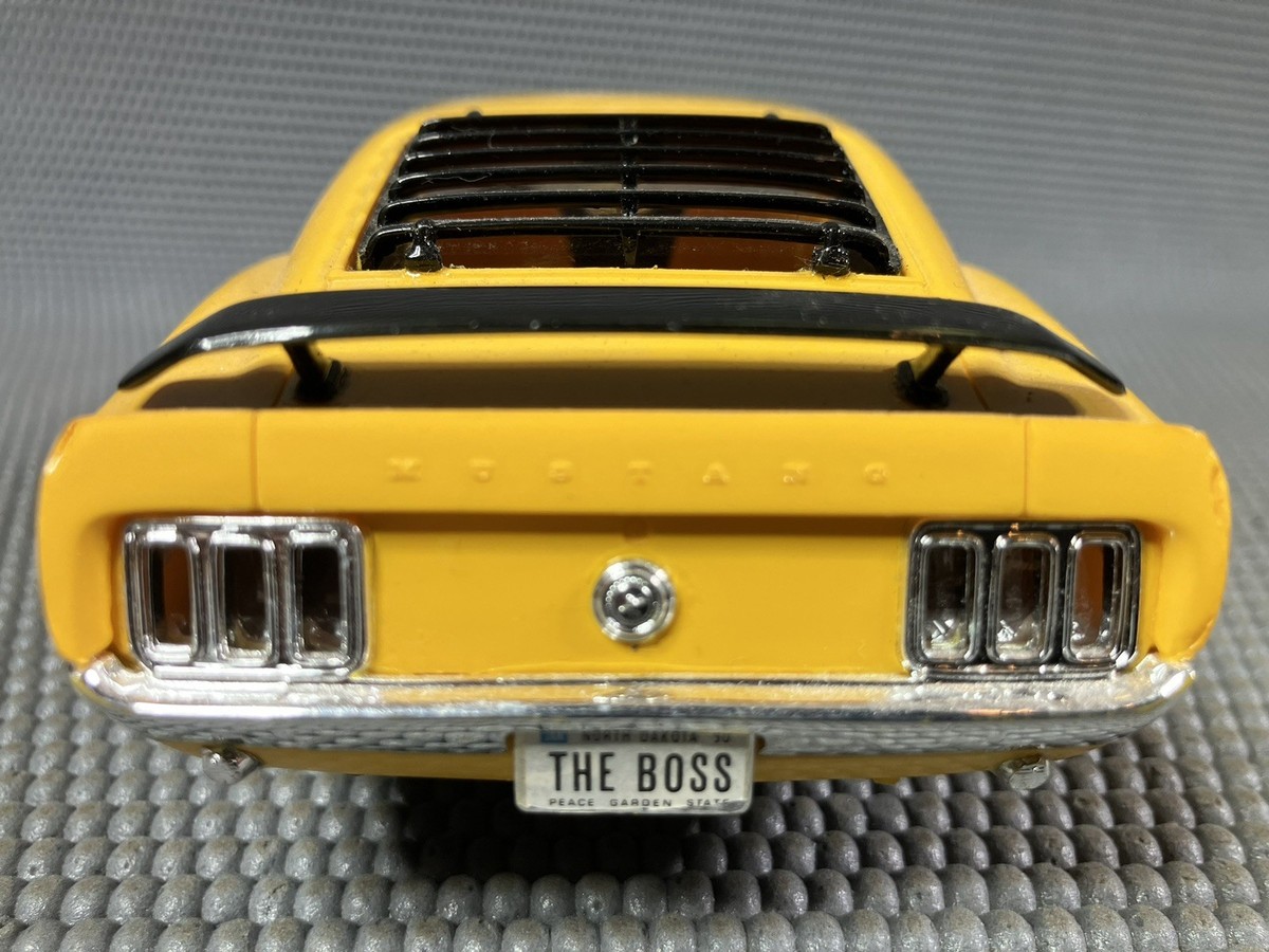 1970 FORD MUSTANG Boss 302 MONOGRAM Model Kit MACH 1 FASTBACK