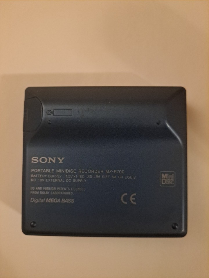 Sony MZ-R700 MiniDisc MDLP Mega Bass Recording Walkman Blue Works | eBay