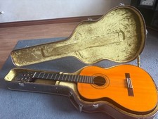 M Suzuki Classical Guitar Model 324