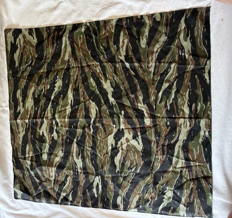 New Camo bandanna 23" X 21" - Camouflage