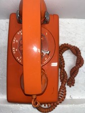 VINTAGE BRIGHT ORANGE ROTARY DIAL WALL TELEPHONE Prop Handsome ITT MODEL 554