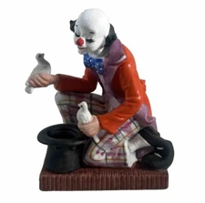 Fine Porcelain Clown Magician figurine by The Toscany Collection JAPAN
