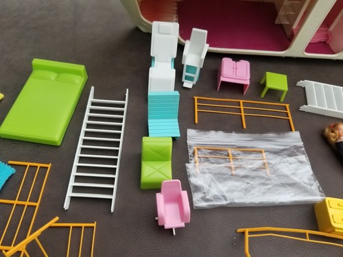 Glamour Gals Ocean Queen cruise ship 14 dolls furniture and accessories 1982 - Picture 18 of 21
