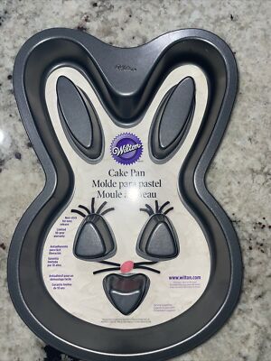 Wilton (2105-0819) Spring Bunny Face Heavy-Duty Non-Stick Easter Cake Pan